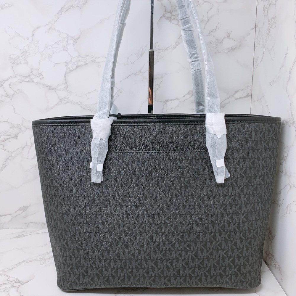 Michael Kors Medium Tote - Picture 7 of 8